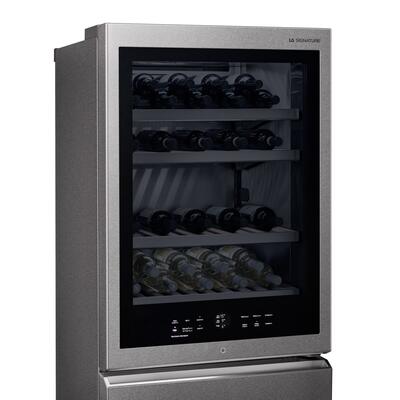 Product image for 'LG SIGNATURE wine cooler with InstaView'