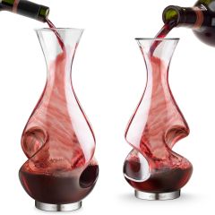 Decanter and wine glasses FINE WINE